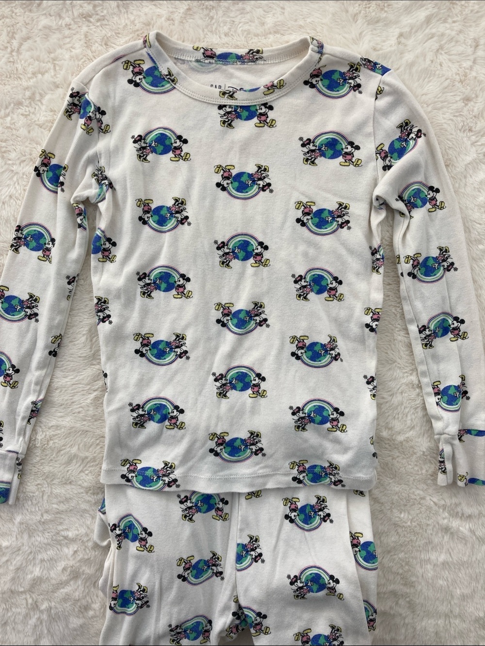 SALE! GAP x Disney White Mickey Globe Print Long-Sleeve Pajama Set Size 8